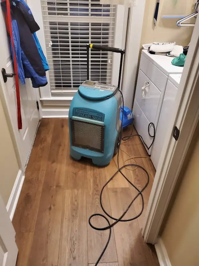 Commercial dehumidifier deployed for Crawl Space Restoration in Stillwater